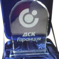 Кристални плакети